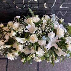 White Rose &amp; Lilly