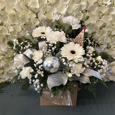 White frosted gift bag 